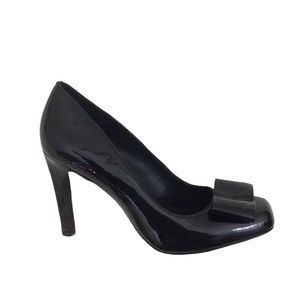Elizabeth and James Black Bow Heels